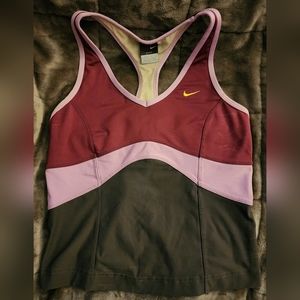 Nike dri-fit workout tank with built-in bra